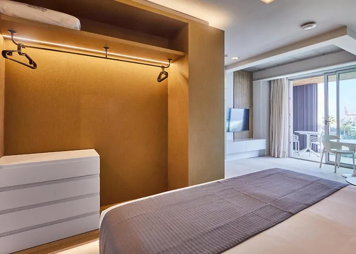 Silken Atlantis - Homes Casa vacanze